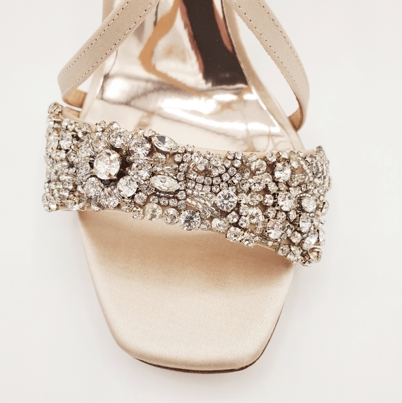 Badgley Mischka Elana heels in Champ Satin, NIB - Picture 7 of 8